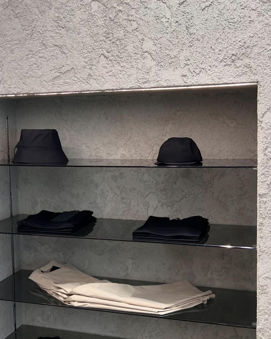 Concrete-look Decorative Venetian Plaster X-Coarse - 5 Star Finishes Ltd